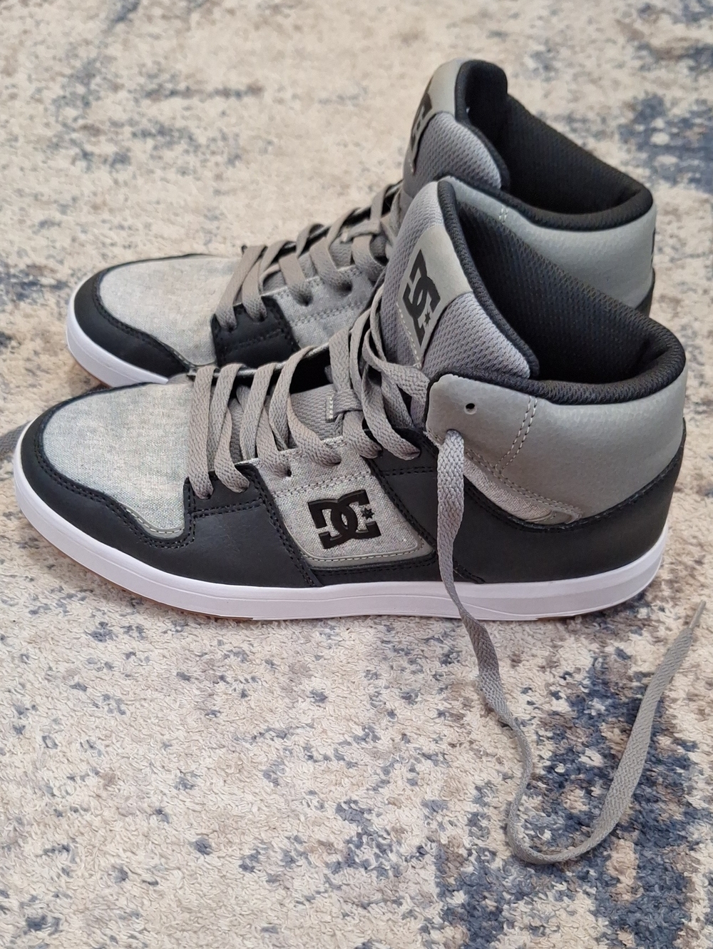 DC Men's Cure Casual High-Top Skate Shoes Sneakers Size 8.5